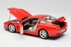Ferrari 550 Maranello レッド Bburago 1:18 3064 メタル - 画像 5/8