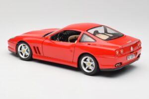 Ferrari 550 Maranello レッド Bburago 1:18 3064 メタル - 画像 7/8