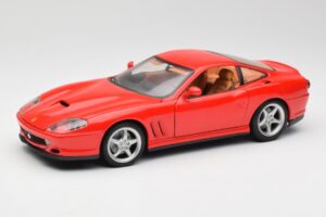 Ferrari 550 Maranello レッド Maisto 1:18 31839 メタル