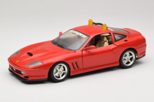 Ferrari 550 Maranello Safety Car Rosso Corsa Bburago 1:18 3064-P1 メタル