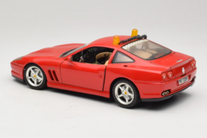 Ferrari 550 Maranello Safety Car Rosso Corsa Bburago 1:18 3064-P1 メタル - 画像 7/8