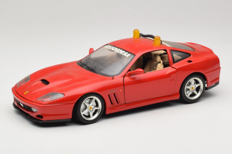 Ferrari 550 Maranello Safety Car Rosso Corsa Bburago 1:18 3064-P1 メタル