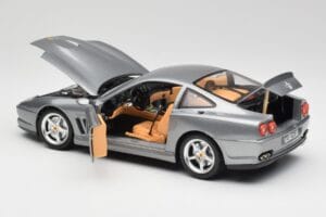 Ferrari 550 Maranello シルバー Bburago 1:18 3344 メタル - 画像 5/8