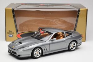 Ferrari 550 Maranello シルバー Bburago 1:18 3344 メタル - 画像 8/8