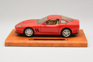 Ferrari 550 Maranello Technik Museum Speyer Edition Bburago 1:18 B001 メタル - 画像 4/8