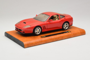 Ferrari 550 Maranello Technik Museum Speyer Edition Bburago 1:18 B001 メタル