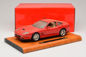 Ferrari 550 Maranello Technik Museum Speyer Edition Bburago 1:18 B001 メタル - 画像 8/8