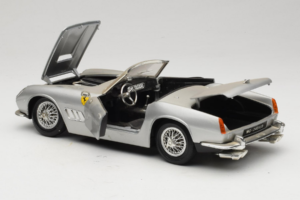 Ferrari California カブリオレ シルバー Tonka 1:18 01109-S1 メタル - 画像 5/8