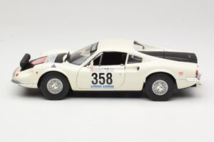 Ferrari Dino 246 GT ホワイト Anson 1:18 3580 メタル - 画像 4/8