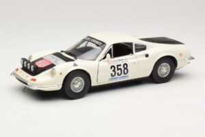 Ferrari Dino 246 GT ホワイト Anson 1:18 3580 メタル