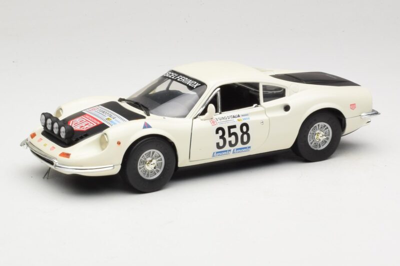 Ferrari Dino 246 GT ホワイト Anson 1:18 3580 メタル