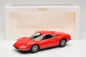 Ferrari Dino 246 GT レッド Norev 1:18 187800 メタル - 画像 6/6