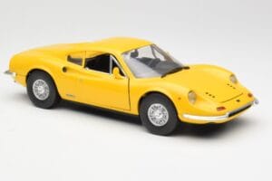 Ferrari Dino 246 GT イエロー Anson 1:18 30301W メタル - 画像 6/8