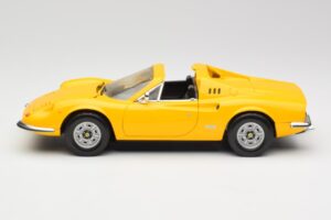 Ferrari Dino 246 GTS イエロー Hot Wheels 1:18 23920 メタル - 画像 4/8