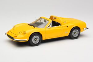 Ferrari Dino 246 GTS イエロー Hot Wheels 1:18 23920 メタル