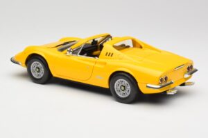 Ferrari Dino 246 GTS イエロー Hot Wheels 1:18 23920 メタル - 画像 7/8