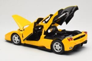 Ferrari Enzo イエロー Hot Wheels 1:18 C1550 メタル - 画像 5/8