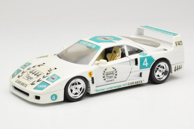 Ferrari F40 4444 Tage Garanta #4 ホワイト Bburago 1:18 3332-W5 メタル