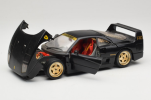 Ferrari F40 ブラック ゴールドホイール Bburago 1:18 3032-B2 メタル - 画像 2/8