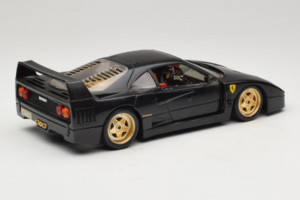 Ferrari F40 ブラック ゴールドホイール Bburago 1:18 3032-B2 メタル - 画像 3/8