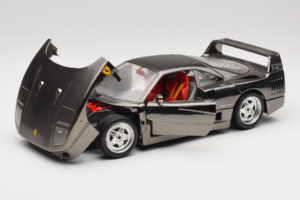 Ferrari F40 Chrome Black Bburago 1:18 3401-B1 メタル - 画像 2/8