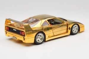 Ferrari F40 Chrome Gold Limited Edition 250 pcs Bburago 1:18 3332-G1 メタル - 画像 3/8