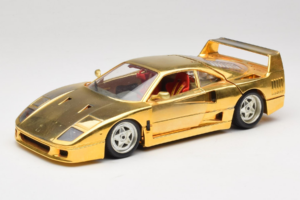 Ferrari F40 Chrome Gold Limited Edition 250 pcs Bburago 1:18 3332-G1 メタル