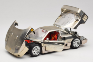 Ferrari F40 Chrome Silver Bburago 1:18 3401 メタル - 画像 2/8