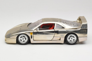 Ferrari F40 Chrome Silver Bburago 1:18 3401 メタル - 画像 4/8