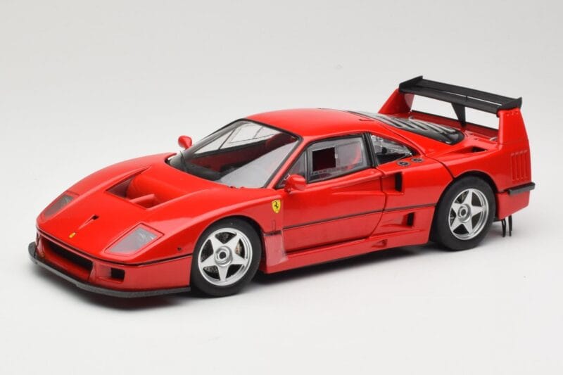 Ferrari F40 Competizione Test Version レッド Hot Wheels 1:18 P9922 メタル
