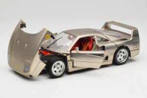 Ferrari F40 Dark Chrome Silver Kroymans リミテッドエディション Bburago 1:18 3032-C2 メタル - 画像 2/8