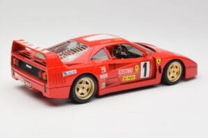 Ferrari F40 Evoluzione Bburago 1:18 3042 メタル - 画像 3/8