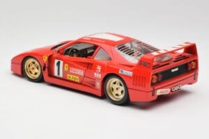 Ferrari F40 Evoluzione Bburago 1:18 3042 メタル - 画像 7/8