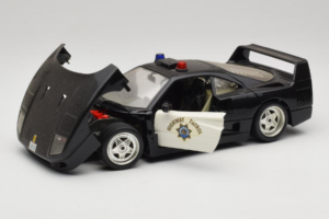 Ferrari F40 Highway Patrol ブラック ホワイト Bburago 1:18 3022-H1 メタル - 画像 2/8