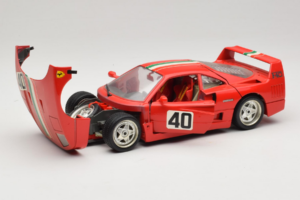Ferrari F40 #40 レッド イタリア国旗付き Bburago 1:18 3032-P1 メタル - 画像 2/8