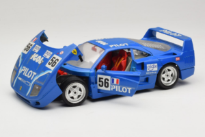 Ferrari F40 Pilot #56 ブルー Bburago 1:18 3332-BL1 メタル - 画像 2/8