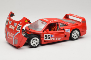 Ferrari F40 #56 Pilot レッド 1987 Bburago 1:18 3332-P2 メタル - 画像 2/8