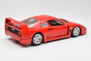 Ferrari F40 レッド Bburago 1:18 3032 メタル - 画像 3/8
