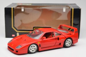 Ferrari F40 レッド Bburago 1:18 3032 メタル - 画像 8/8