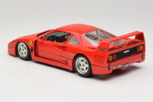 Ferrari F40 レッド Diamond Edition Bburago 1:18 3022-P1 メタル - 画像 7/8