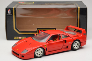 Ferrari F40 レッド Diamond Edition Bburago 1:18 3022-P1 メタル - 画像 8/8