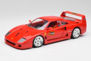 Ferrari F40 レッド Bburago 1:18 3332 メタル