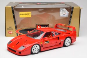 Ferrari F40 レッド Bburago 1:18 3332 メタル - 画像 8/8