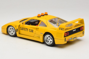Ferrari F40 セーフティカー イエロー Bburago 1:18 3032-Y2 メタル - 画像 7/8