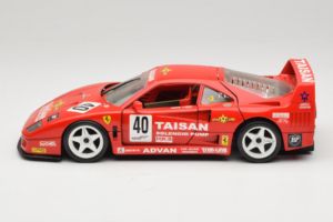 Ferrari F40 #40 T. Ohta / A. Reid Taisan レッド 1987 Bburago 1:18 3022-T1 メタル - 画像 4/8