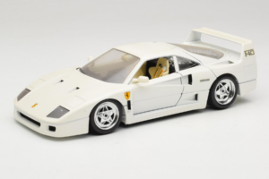 Ferrari F40 ホワイト Bburago 1:18 3332-W4 メタル