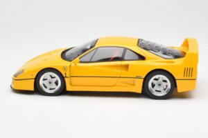 Ferrari F40 イエロー GT Spirit 1:18 GT839 レジン - 画像 3/6