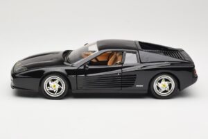 Ferrari F512M ブラック Hot Wheels 1:18 23922 メタル - 画像 4/8
