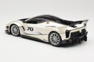 Ferrari FXX-K Evo #70 ホワイト Bburago 1:18 18-16012 メタル - 画像 7/8
