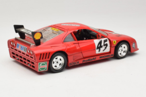 Ferrari 288 GTO Evoluzione #45 レッド Revell 1:18 48820 メタル - 画像 3/8